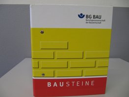 Hier ist ein Ordner der BauBG, die sogenannten "Bausteine", dargestellt. Im Ordner sind Informationen zur Erstellung der Gefährdungsbeurteilung enthalten.